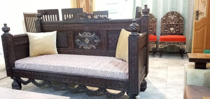 New chonyoti wood dewan Available for Sale in Lahore