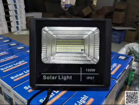 New 200pc in stock of 30w n 70w solar led streetlight ip65 one year-warnty