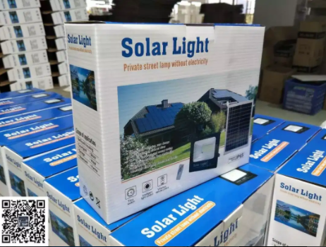 New 200pc in stock of 30w n 70w solar led streetlight ip65 one year-warnty