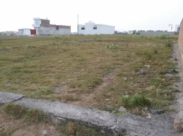 10 Marla Plot for sale