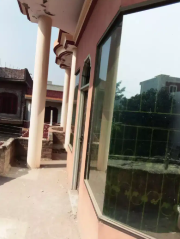 8 Marla house available for rent