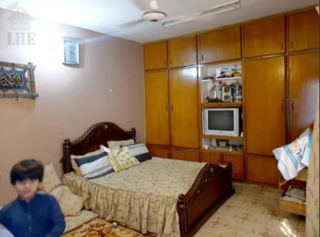1989 Square Feet Corner House available For Sale In Satelite town Quetta