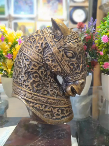 New Handmade antique table horse Available for Sale