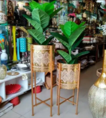 New Metal golden leaf Planter set  Available for Sale
