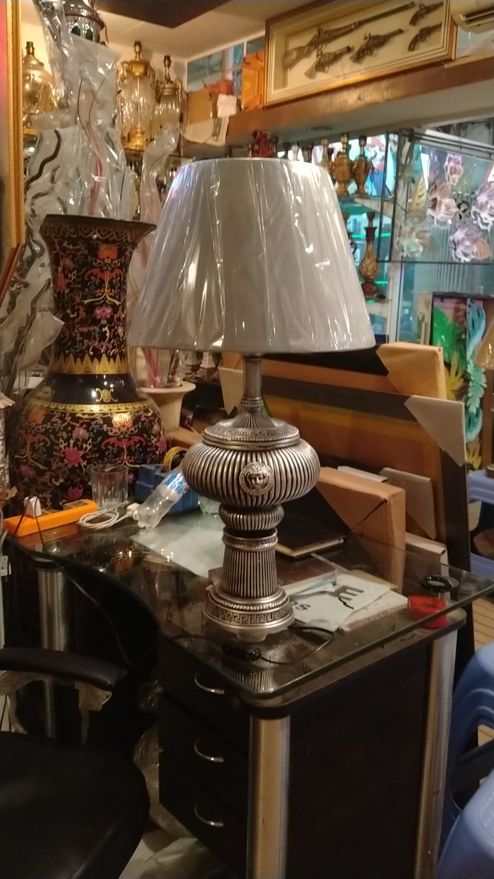 Table lamps with shadeZ.