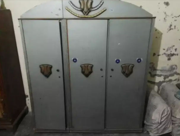 Beautiful Wardrobe Available for sale