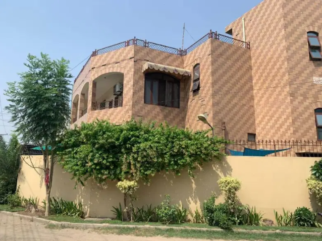 21 Marla 3 Storey Corner House with Basement,Sabzazar Lahore Available for Sale.