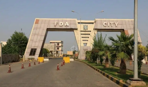 1 Kanal Plot Prime location Available for sale at FDA City in Faisalabad