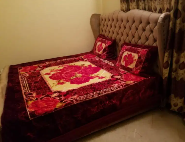 Quality Bed Set Available for sale