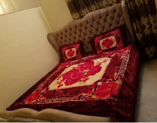Quality Bed Set Available for sale