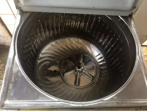 Urgeñt sale need cash no folish ofer please