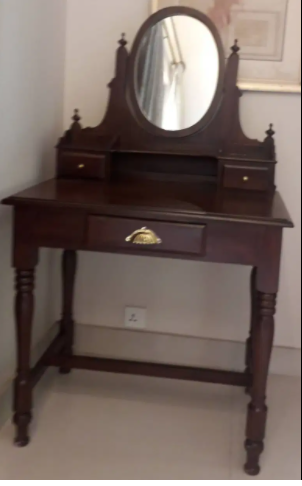 Dressing Table Available for sale