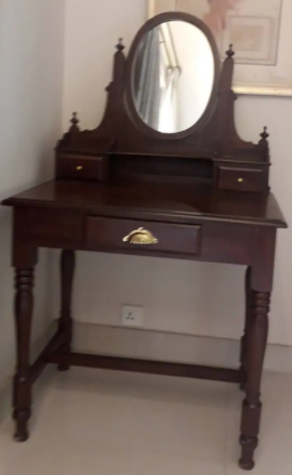 Dressing Table Available for sale