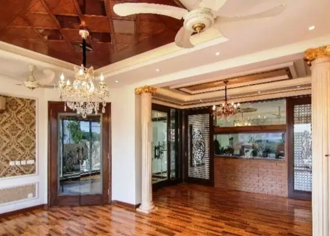 1 Kanal House Available For Rent