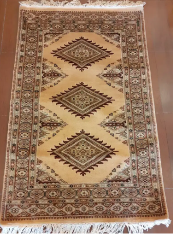 New Pakistani handmade carpets Available for Sale in Lahore