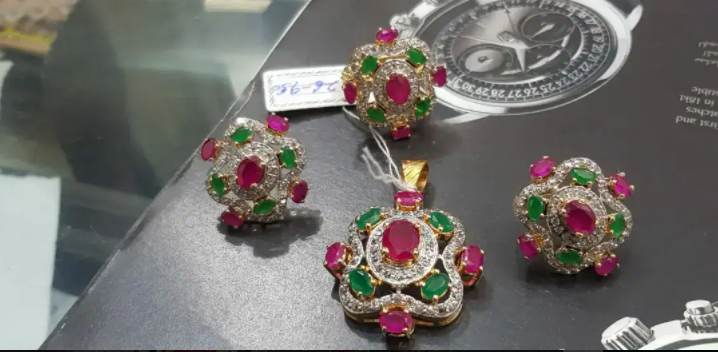 New Silver Locket Set and Rings Available for Sale in Lahore