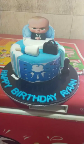 New Customized fresh Designer cakes available 850 per Pound for sale