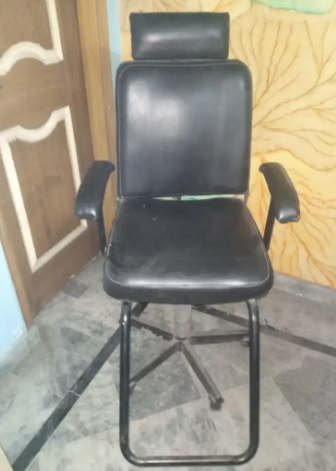 Makeup chair Available for sale