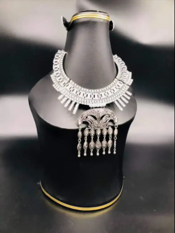New Ladies Necklace Available for  Sale Faisalabad