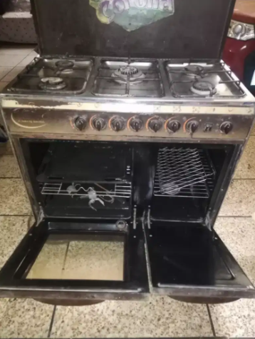 Corona cooking range Available for sale