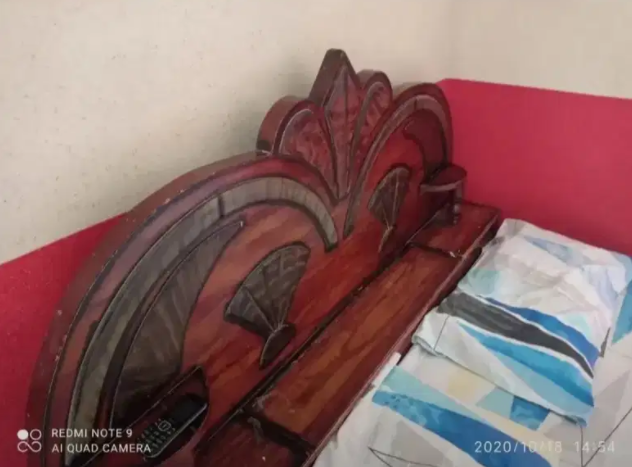 Wooden Double bed Available for sale