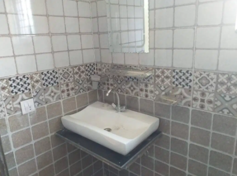 8 Marla Main Boulevard House is available for sale in bahria orchard
