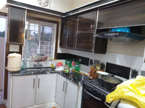 8 Marla Main Boulevard House is available for sale in bahria orchard