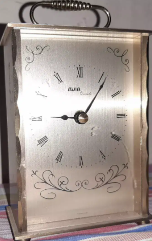 Antique clock for Home Decoration Available for Sale in Multan
