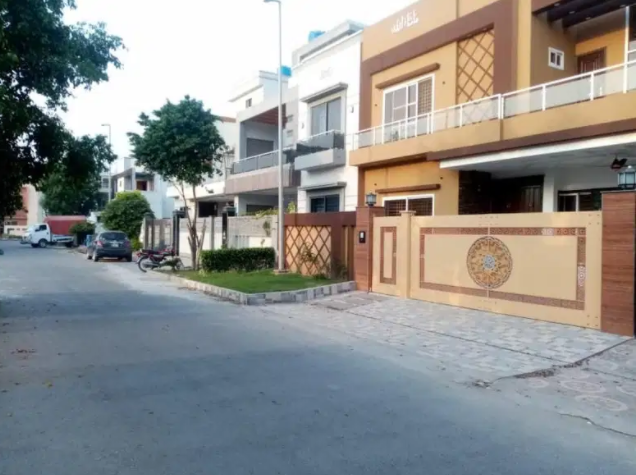 10 Marla House For Sale In Block Aa-Ext Phase 1 Citi Housing Gujranwal