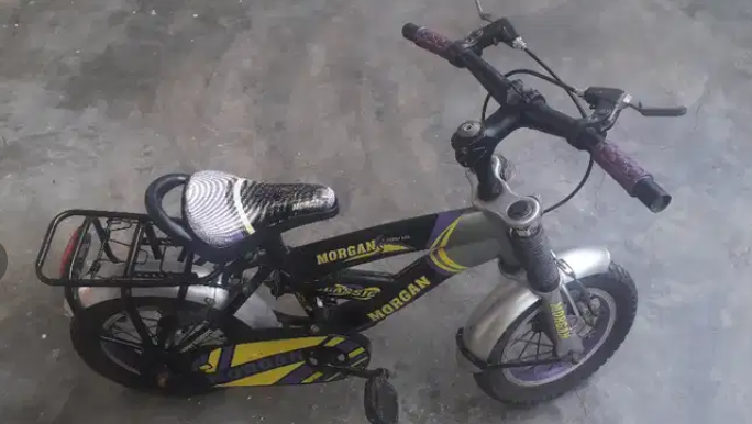 Kid bicycle available for sale