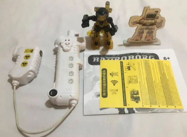 Fighting rc robot Available for sale