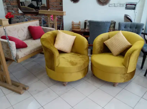 brand chair Available for sale