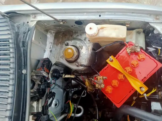 Daihatsu Cuore Car in Silver color Available for Sale in Khanewal