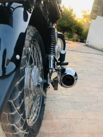 New Suzuki GS150 in Black Color Available for Sale in Kohat