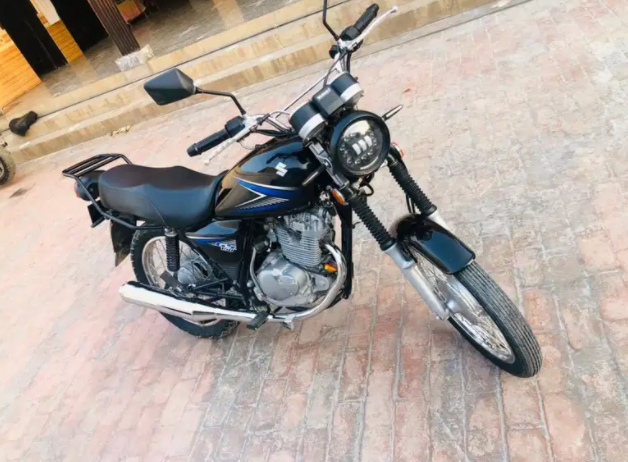 New Suzuki GS150 in Black Color Available for Sale in Kohat