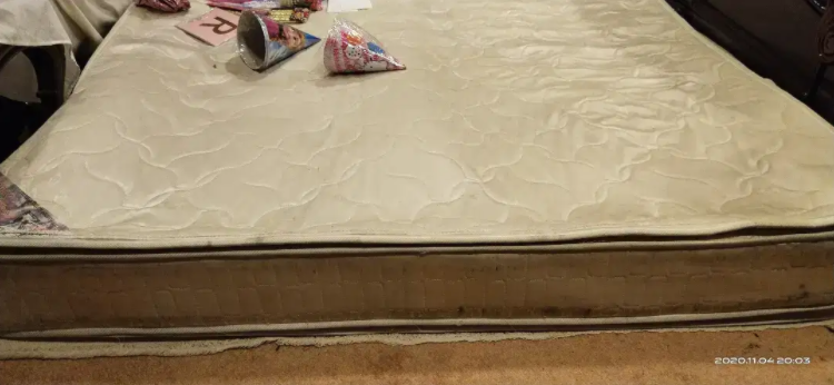Diamond Spring Matress King Size 10inch height Available for Sale