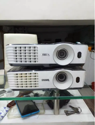 Multimedia Projectors for sale in 12000