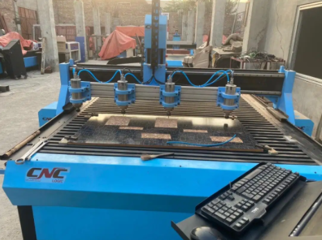 4 spindal cnc wood router Available for Sale in Lahore