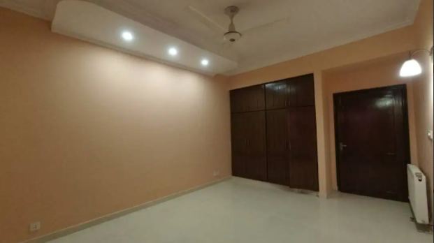 Spacious & Affordable 4 Bed Apartment For Sale F-11 Markaz Islamabad