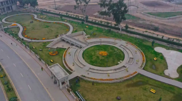 5 MARLA PLOT 5-YEAR-OLD PLAN FILE FOR SALE IN LAHORE