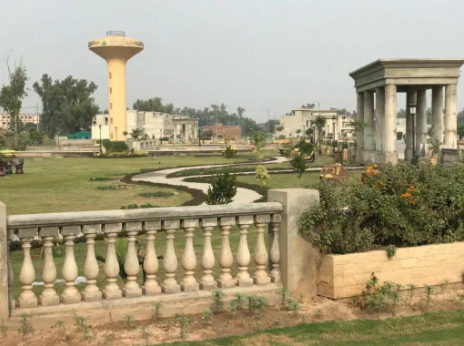 5 MARLA PLOT 5-YEAR-OLD PLAN FILE FOR SALE IN LAHORE