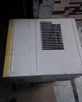 0.75/ton window ac. Please read ad.