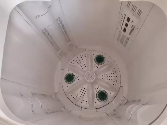 Waves washing machine Available for sale