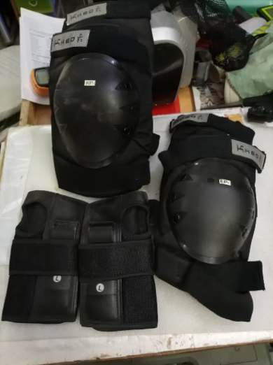 New Knee & Elbow Pads Available for in Peshawar