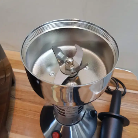 New Silver crest powder grinder Available for Sale in Mardan