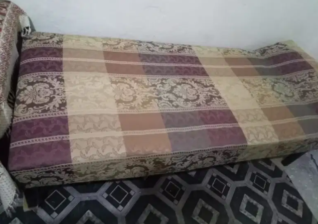 Two beds Available For sale
