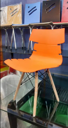 China chair Available for sale in Lahore