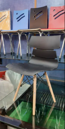 China chair Available for sale in Lahore