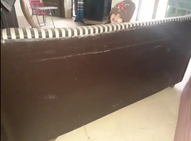 5 seater Sofa set Available for sale