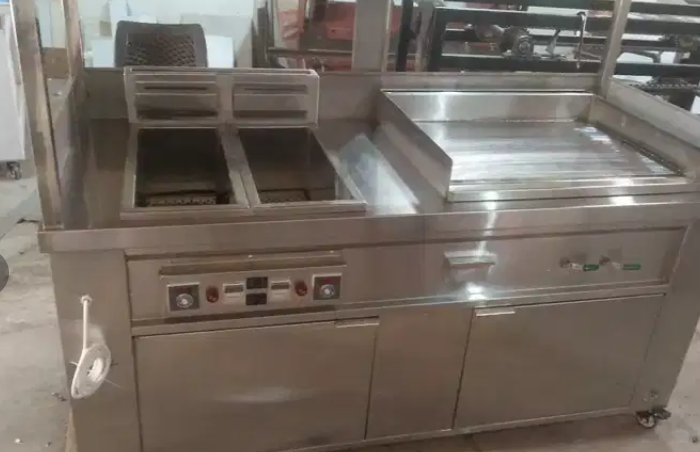 Counter with double fryer and hotplate Available for sale